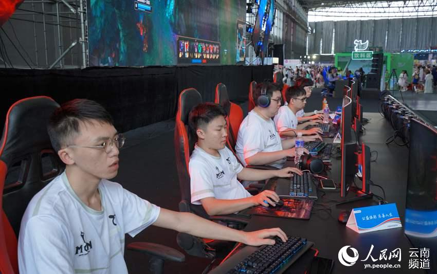 放走霍伊伦 放走霍伊伦