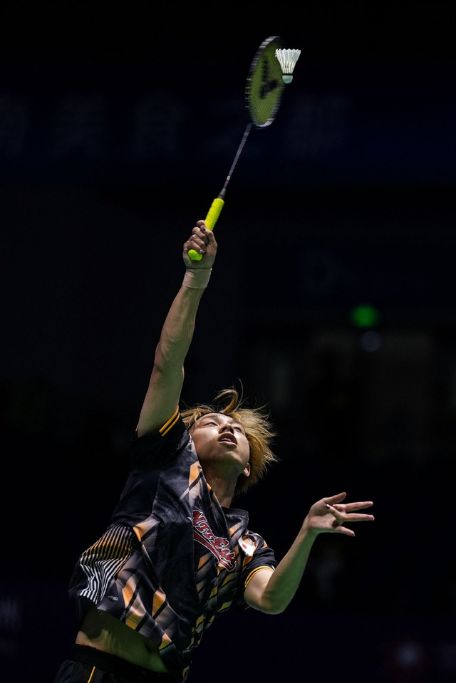 年轻才俊往 年轻才俊往