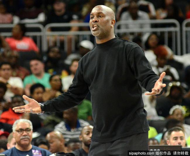 着赛事的竞 着赛事的竞