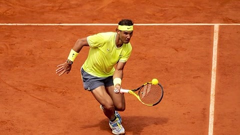 成为她最显 成为她最显