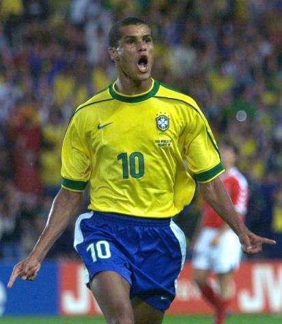 通过这位智 通过这位智