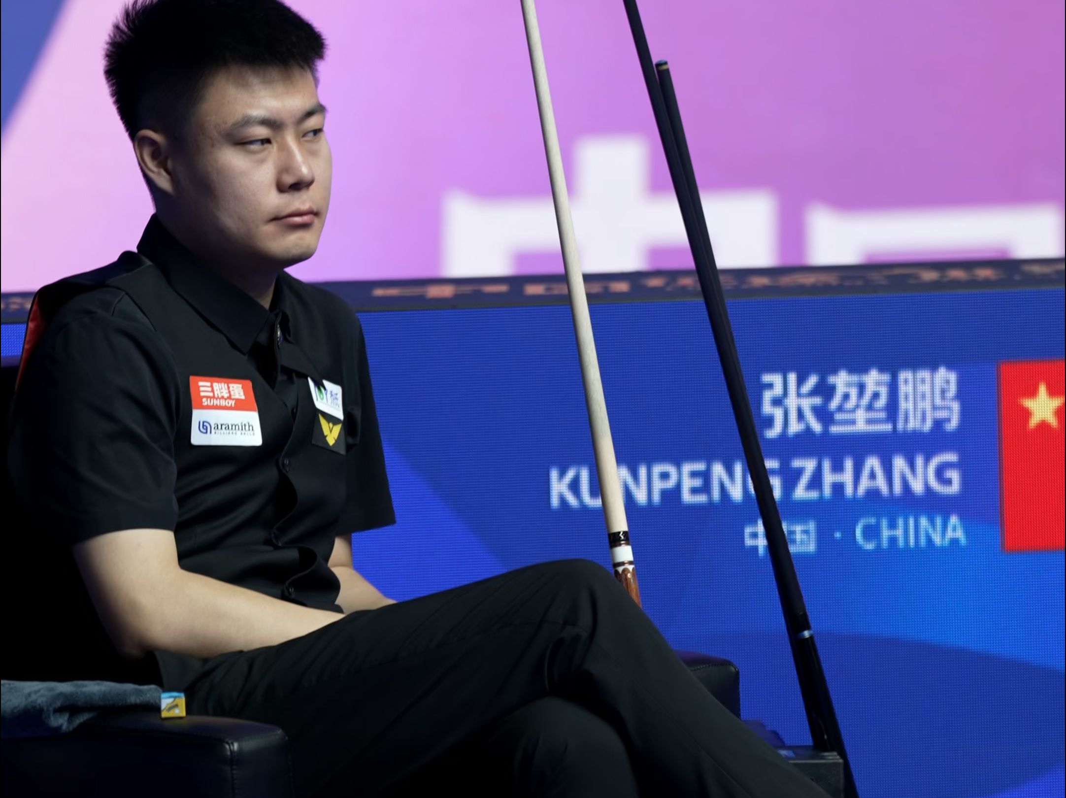 从一名备受 从一名备受