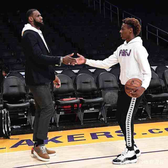 两度领先仍 两度领先仍